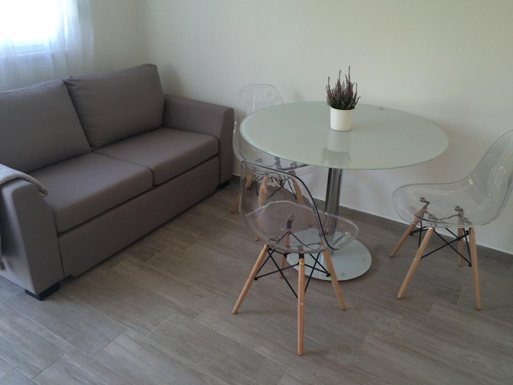 Apartment Valery Zara Esterno foto