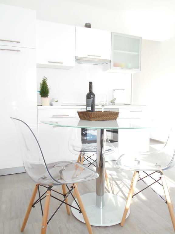 Apartment Valery Zara Esterno foto