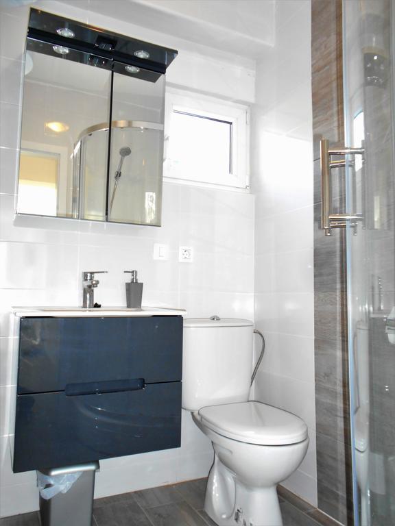 Apartment Valery Zara Esterno foto